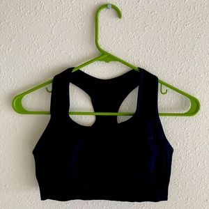 Black sports bra